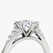 Radiant Cut - Plain Band - Cluster Ring - 18 K Gold